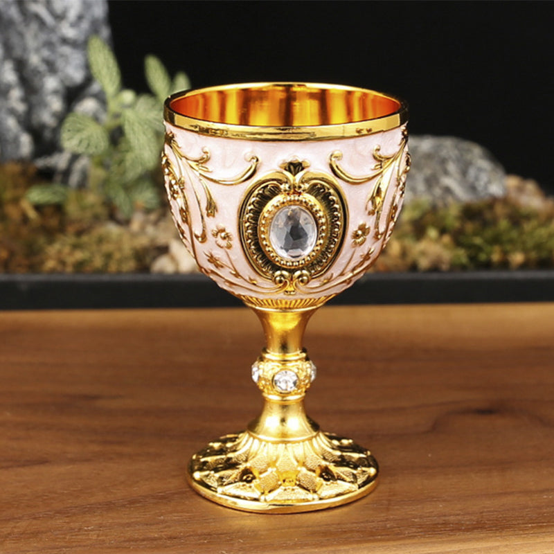 🎁 Exquisite Vintage Engraved Wine Goblet