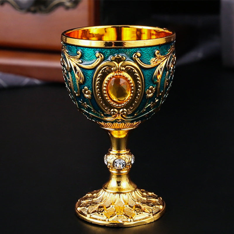 🎁 Exquisite Vintage Engraved Wine Goblet