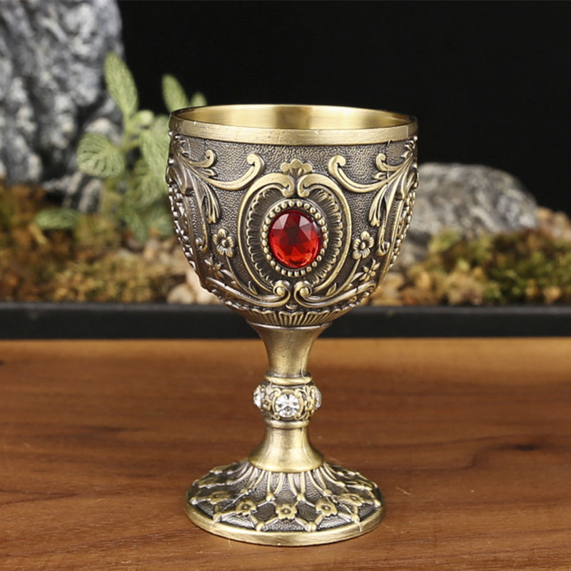 🎁 Exquisite Vintage Engraved Wine Goblet
