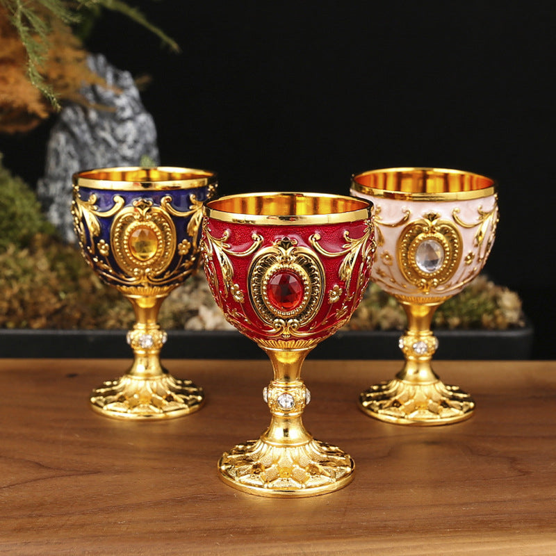🎁 Exquisite Vintage Engraved Wine Goblet