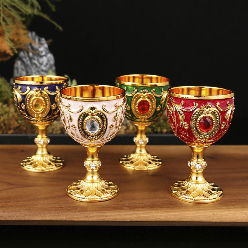 🎁 Exquisite Vintage Engraved Wine Goblet