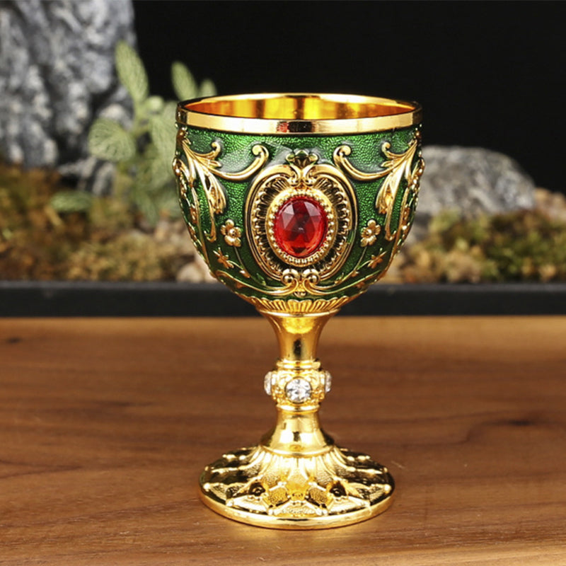 🎁 Exquisite Vintage Engraved Wine Goblet
