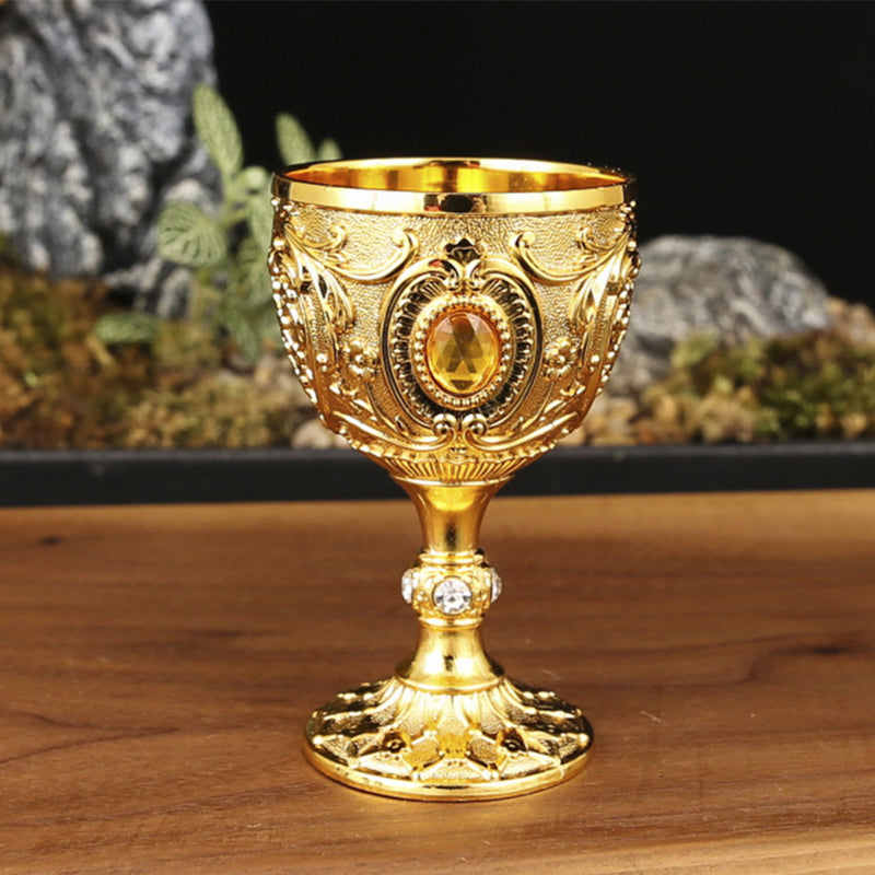 🎁 Exquisite Vintage Engraved Wine Goblet