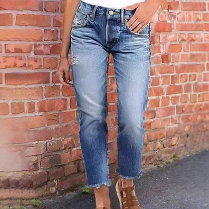 Trendy slim fit jeans til damer med slidt look
